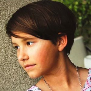 Meet your Posher, Ayla